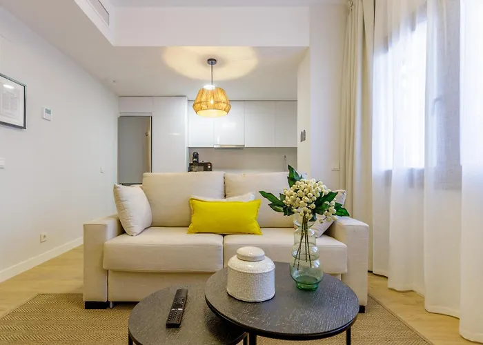 Malagueta Miramar With Shared Pool By Caleta Homes